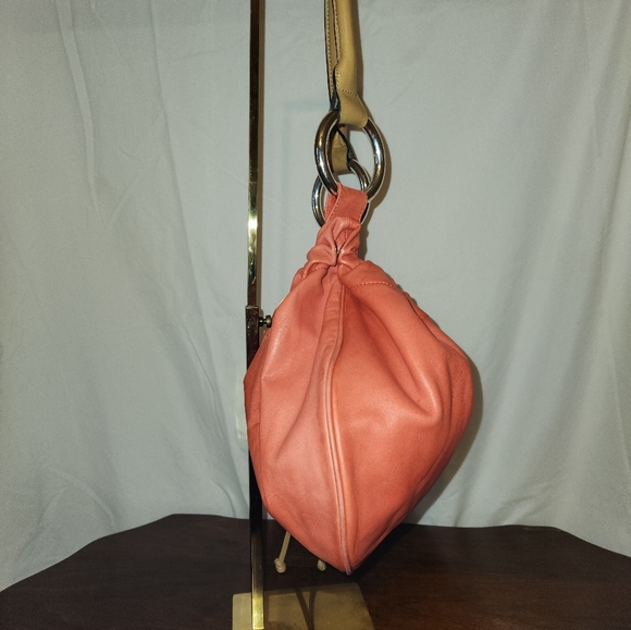 Sequoia Vintage Coral leather hobo with a tan handle - Picture 3 of 11